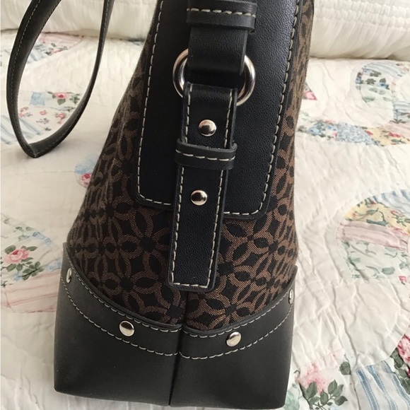 Lot of Two Relic by Fossil Handbags - Picture 6 of 16